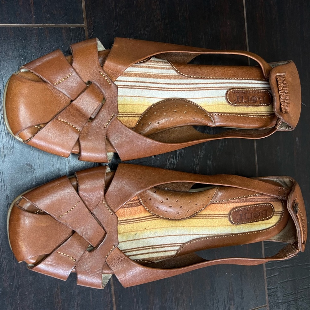 Born leather sandals